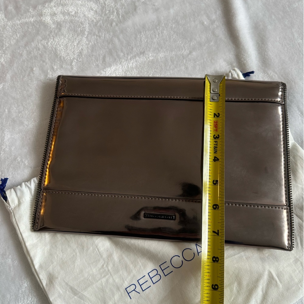 Rebecca Minkoff silver clutch with dust bag - Picture 6 of 7